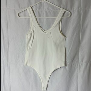 Gypsy + Jade Ribbed‎ V-Neck Bodysuit off white Sleeveless Snap Bottom New S/M